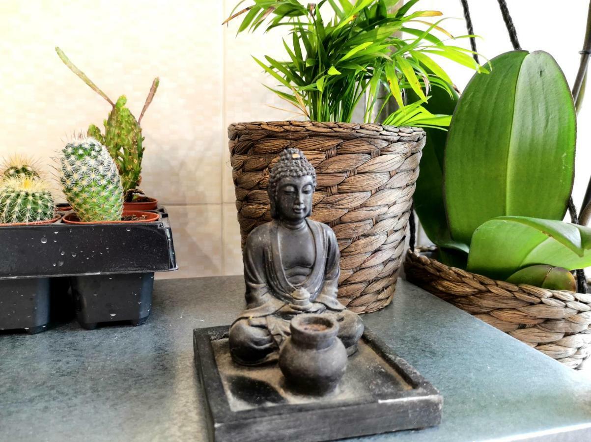 Kintsugi Center Lagos Luaran gambar